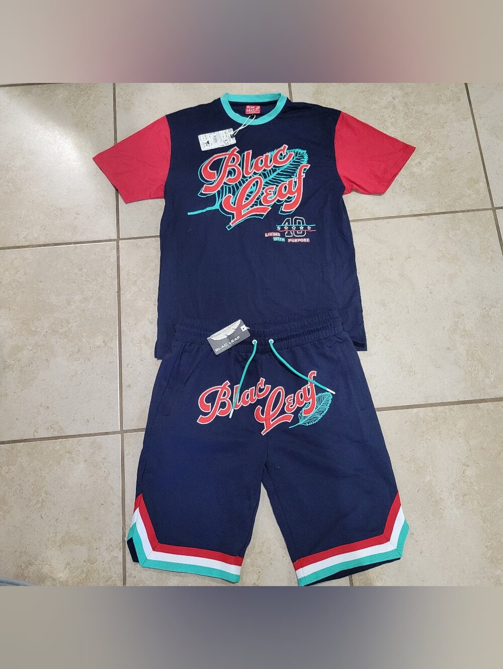 blac leaf living with purpose dream shirt and shorts outfit size M Medium